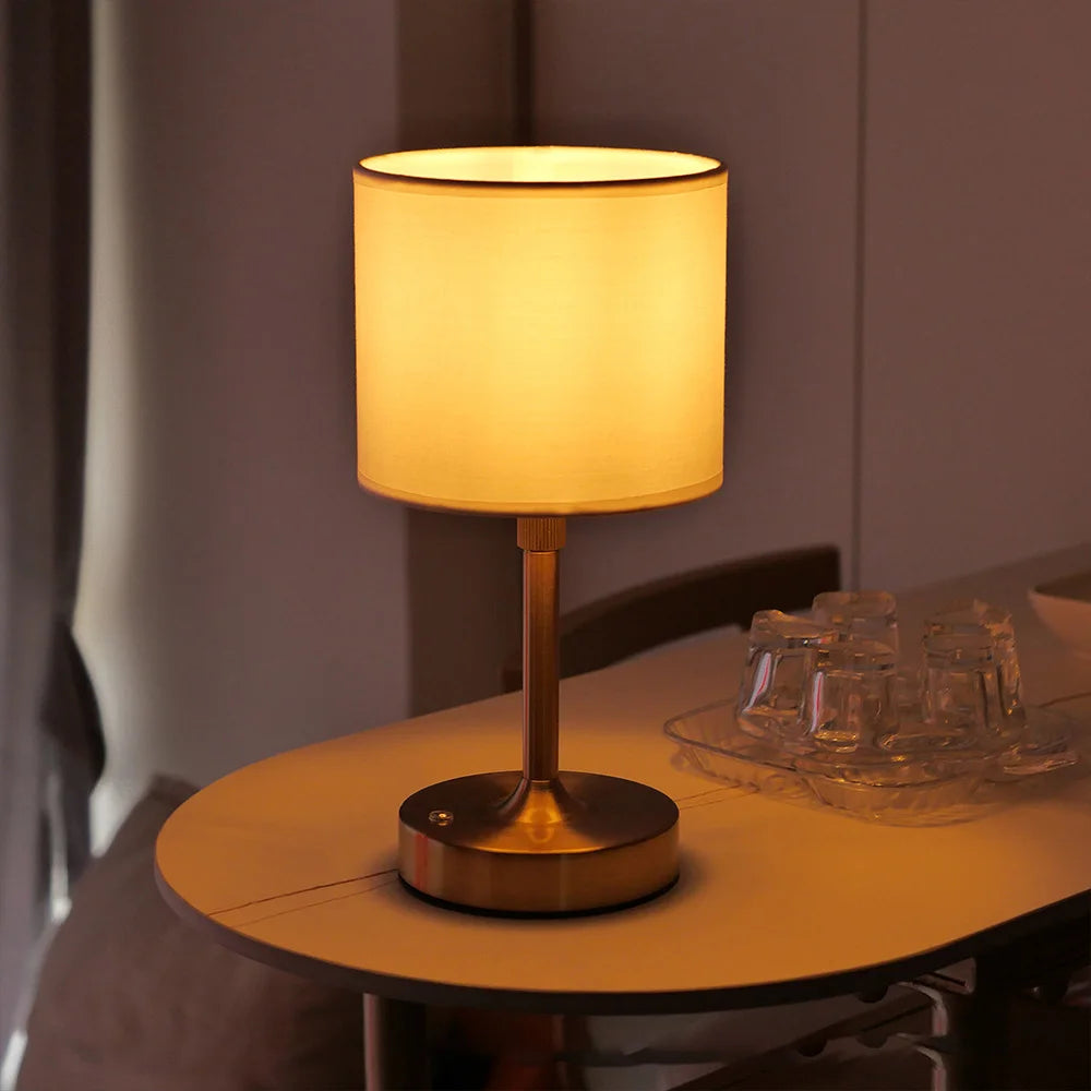 Luminária Aura Calm™ – Luz Quente Minimalista para Ambientes Aconchegantes